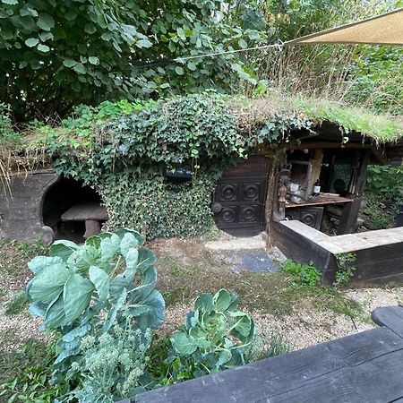 Le Refuge De Chaparon Apartment Lathuile Bagian luar foto